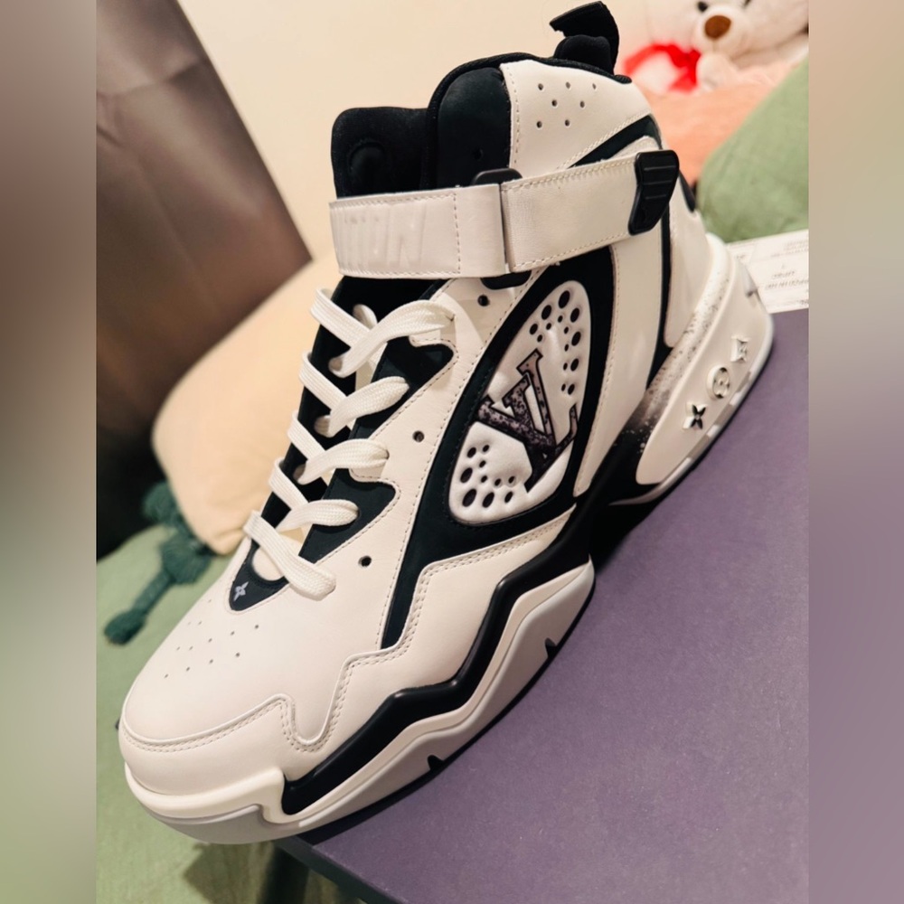 Louis Vuitton trainer 2